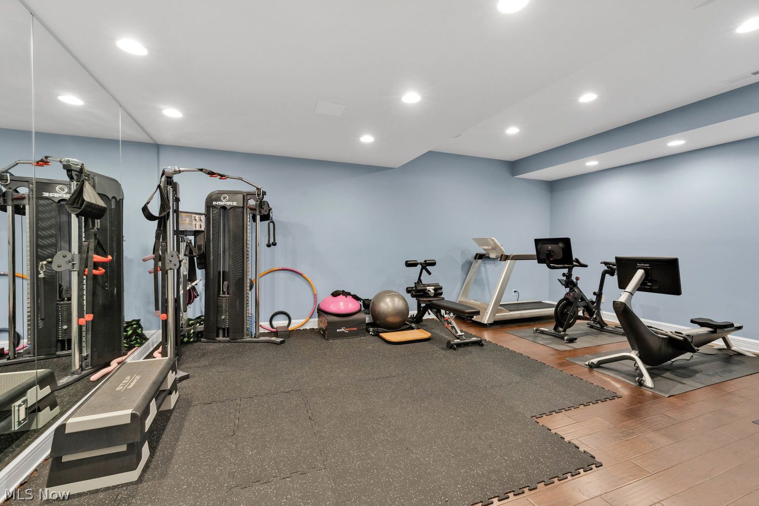 2366 Fox Run Westlake OH 44145