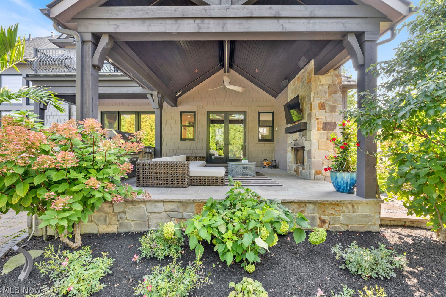 2366 Fox Run Westlake OH 44145