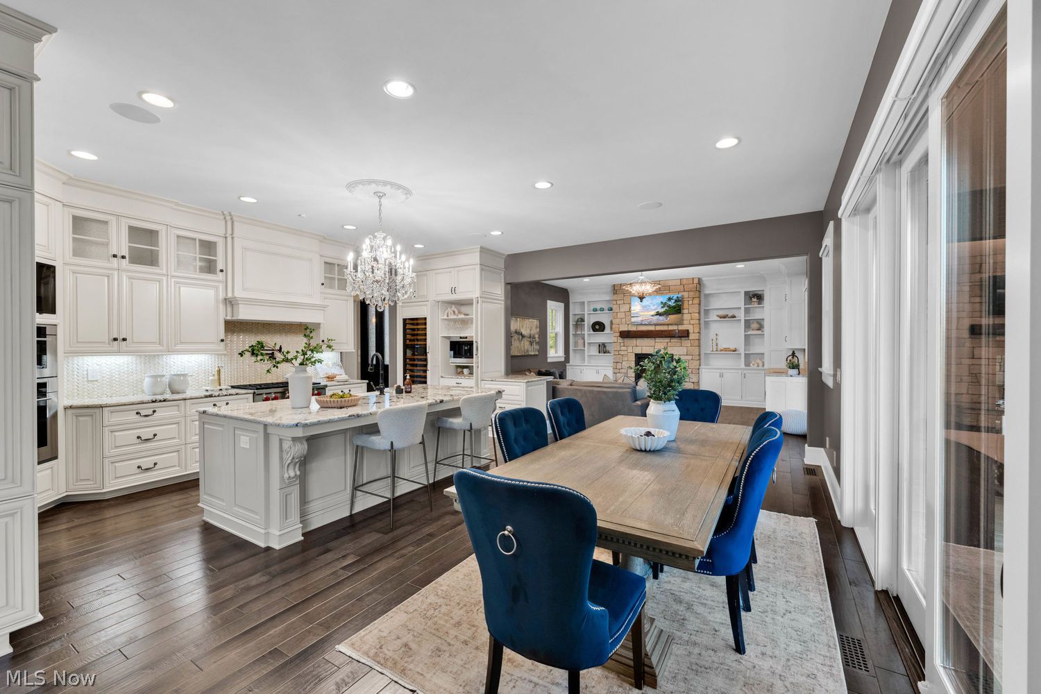 2366 Fox Run Westlake OH 44145