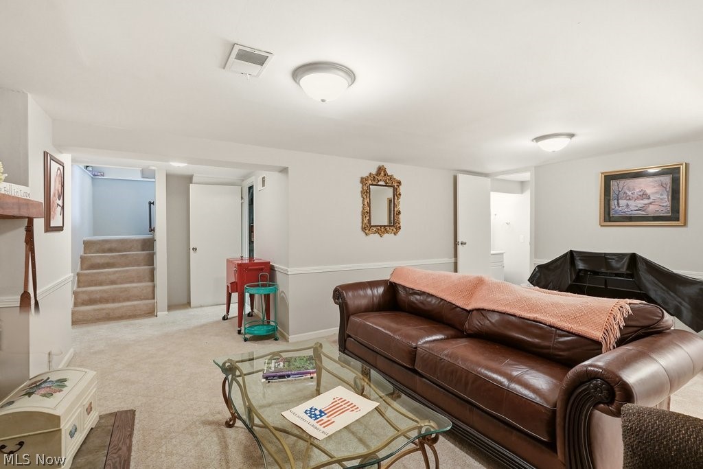 1976 Stabler Road Akron OH 44313