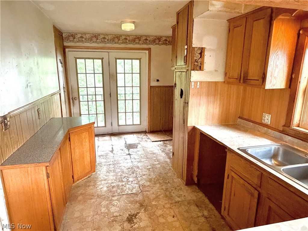2618 Adams Street Lakemore OH 44250