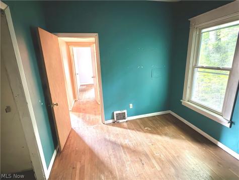 2618 Adams Street Lakemore OH 44250