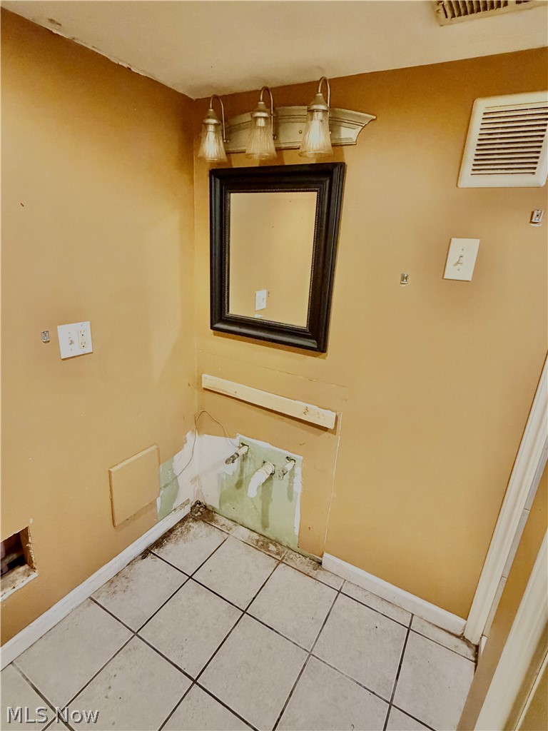 2618 Adams Street Lakemore OH 44250