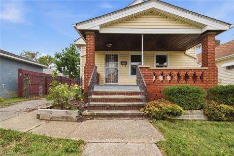 13840 Sacramento Avenue Cleveland OH 44111