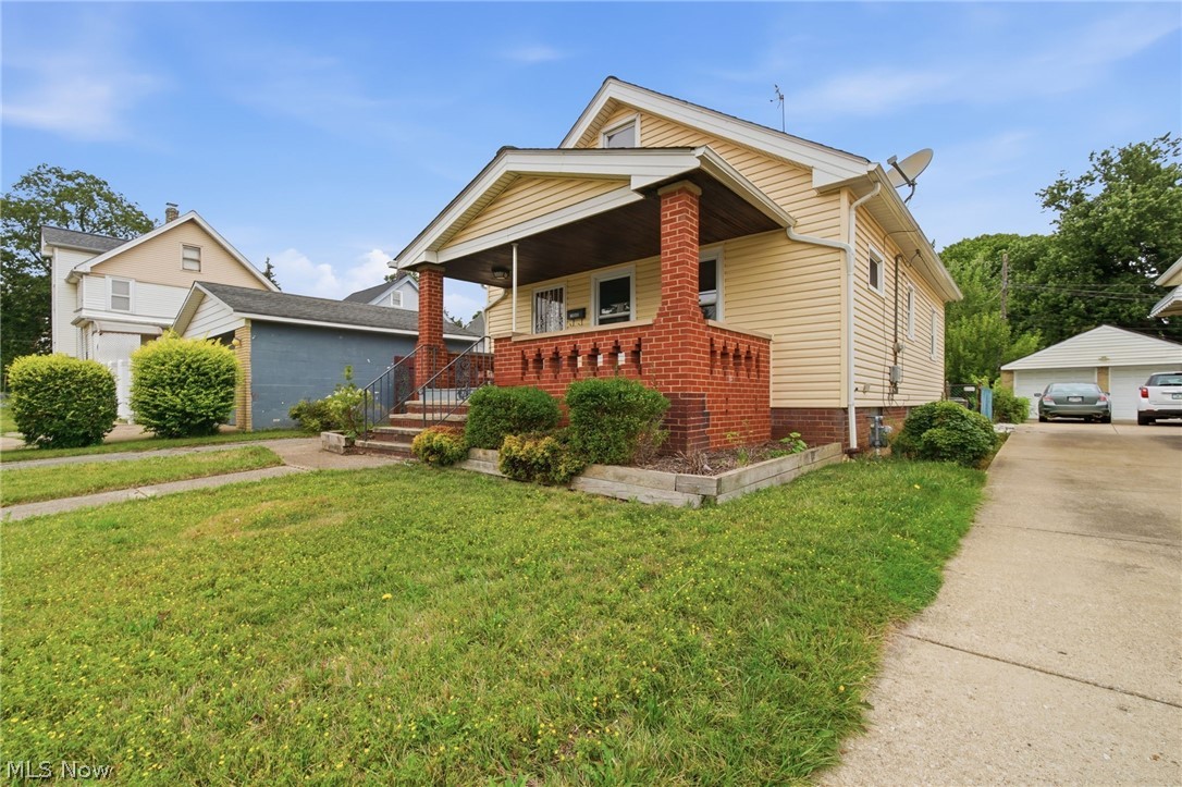 13840 Sacramento Avenue Cleveland OH 44111