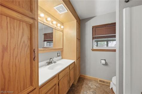 6499 Navarre Road SW Navarre OH 44662