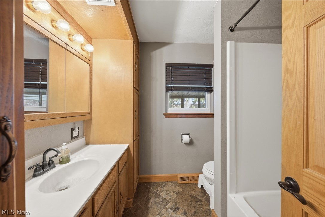 6499 Navarre Road SW Navarre OH 44662