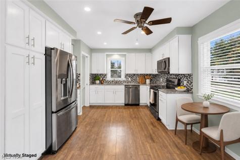 4799 N Sedgewick Road Lyndhurst OH 44124