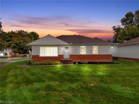 4799 N Sedgewick Road Lyndhurst OH 44124