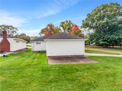 4799 N Sedgewick Road Lyndhurst OH 44124