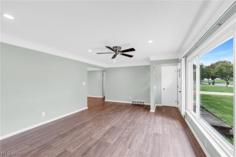 4799 N Sedgewick Road Lyndhurst OH 44124