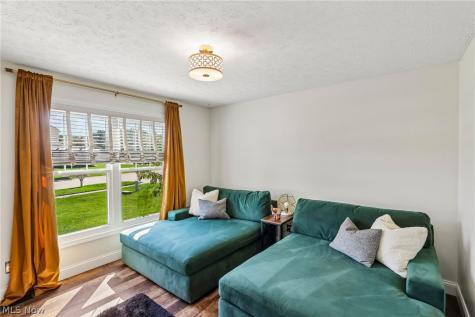 1704 W Ash Drive Avon OH 44011