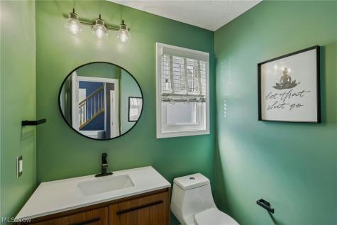 1704 W Ash Drive Avon OH 44011