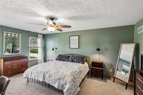 1704 W Ash Drive Avon OH 44011