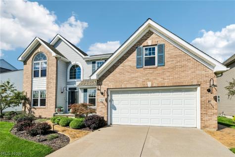 1704 W Ash Drive Avon OH 44011