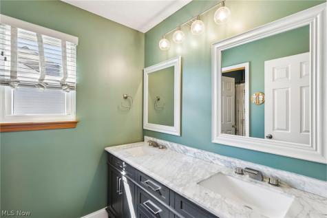 1704 W Ash Drive Avon OH 44011