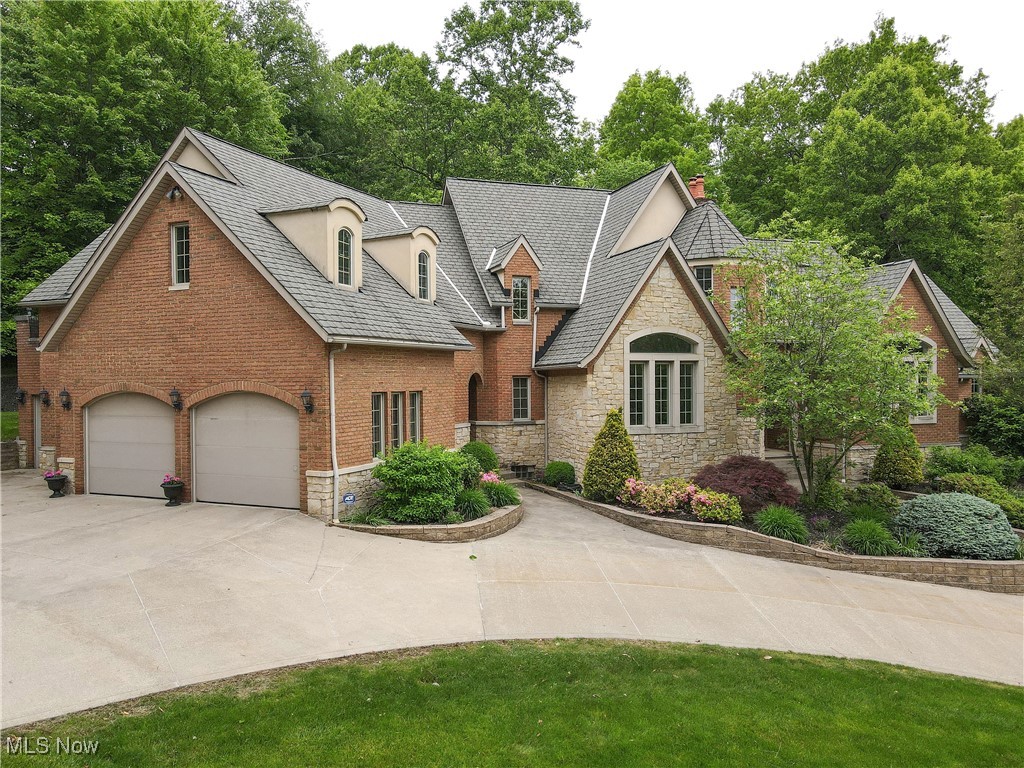 1798 Great Run Lane Akron OH 44333