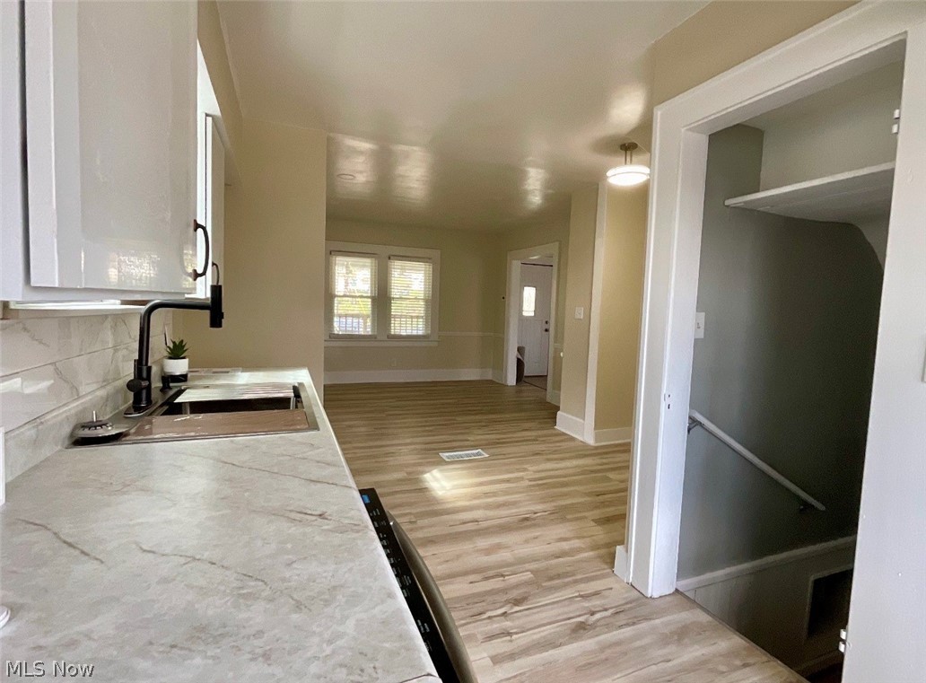 569 Barwell Street Akron OH 44303