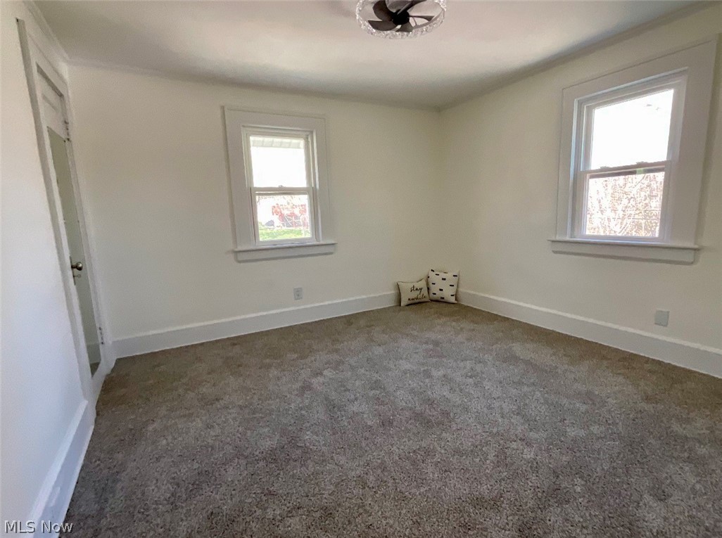 569 Barwell Street Akron OH 44303