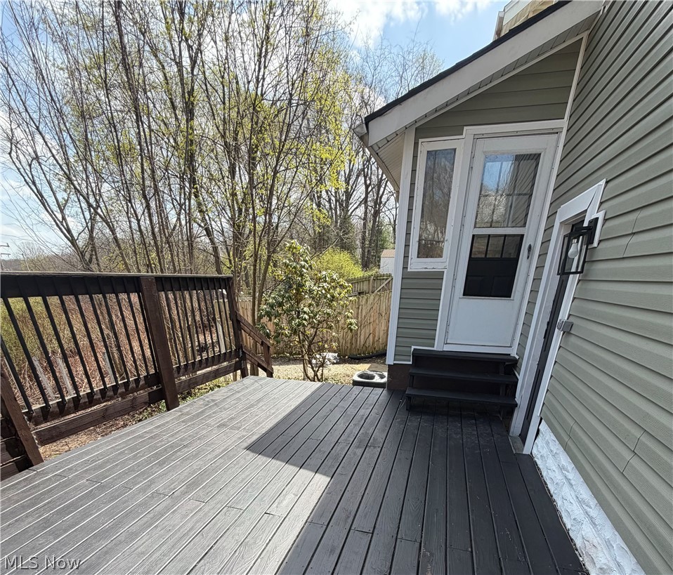 569 Barwell Street Akron OH 44303