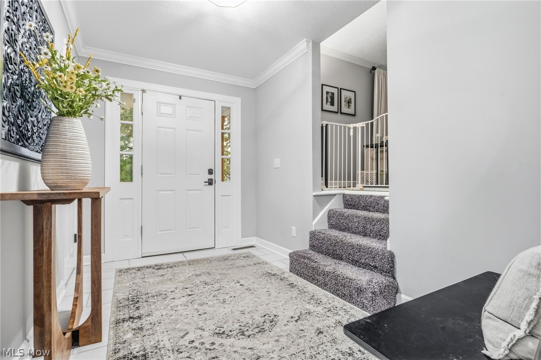 1884 Spring Valley Avenue NW Canton OH 44708