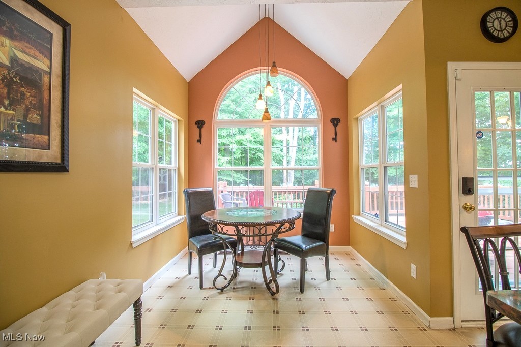 403 Downing Drive Chardon OH 44024