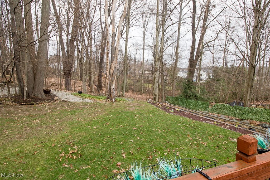 403 Downing Drive Chardon OH 44024