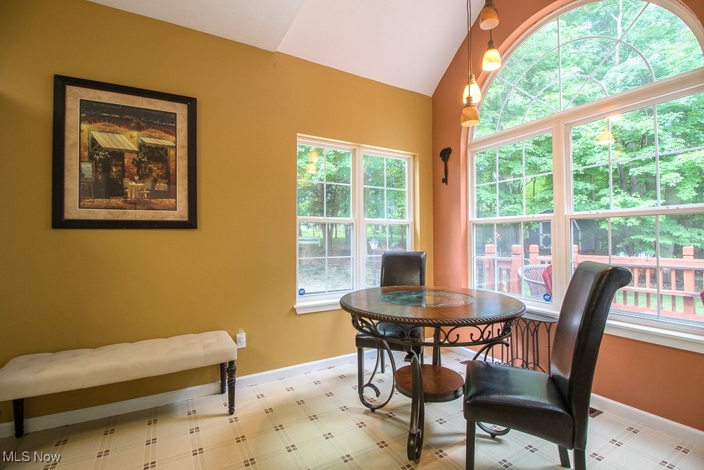 403 Downing Drive Chardon OH 44024