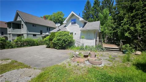14522 Granger Road Maple Heights OH 44137
