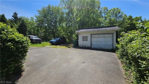 14522 Granger Road Maple Heights OH 44137
