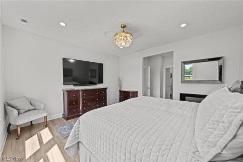 8259 Brookview Lane Mentor OH 44060