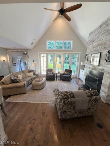 21669 Kenwood Avenue Rocky River OH 44116