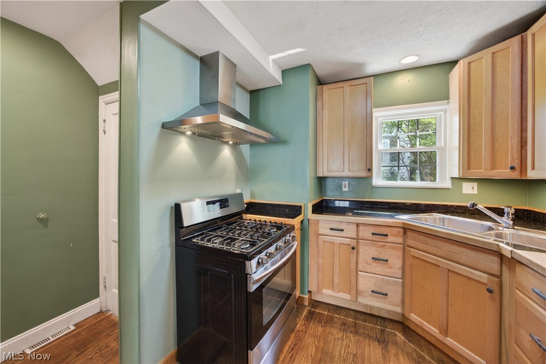 20426 Almar Drive Shaker Heights OH 44122