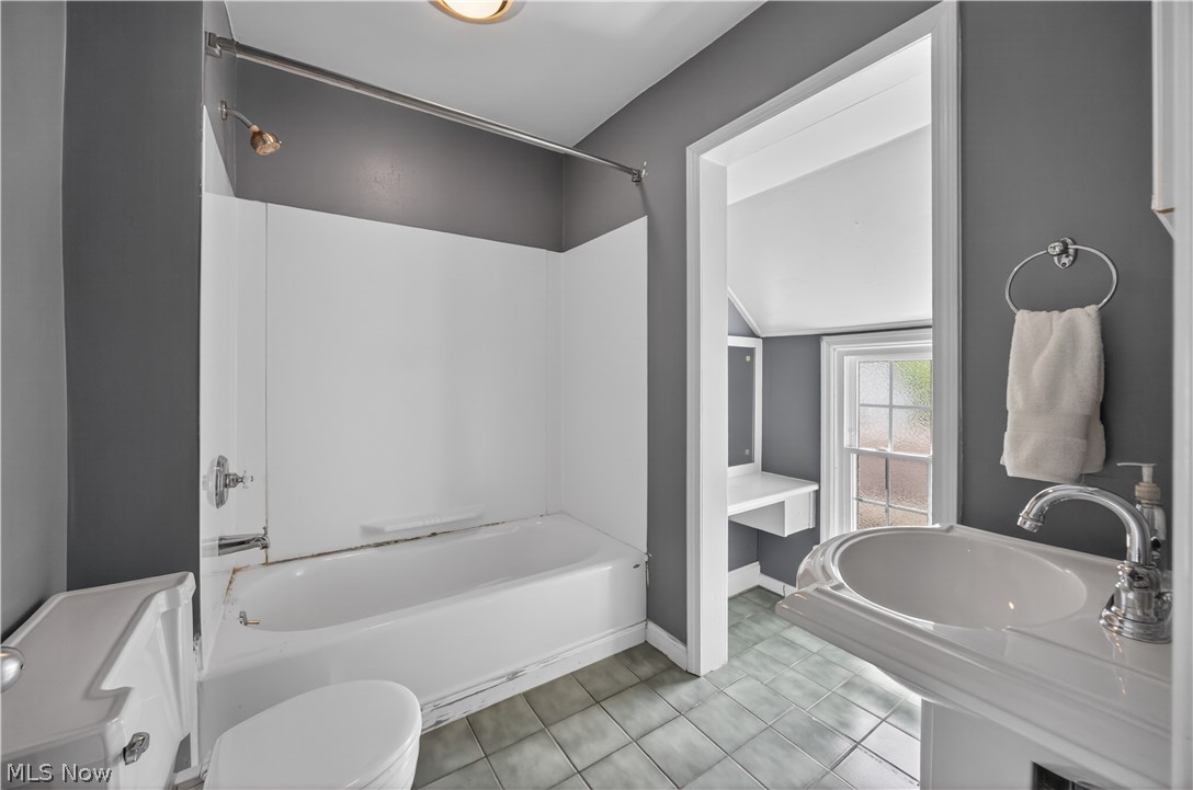 20426 Almar Drive Shaker Heights OH 44122