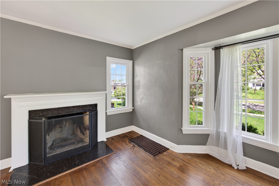 20426 Almar Drive Shaker Heights OH 44122