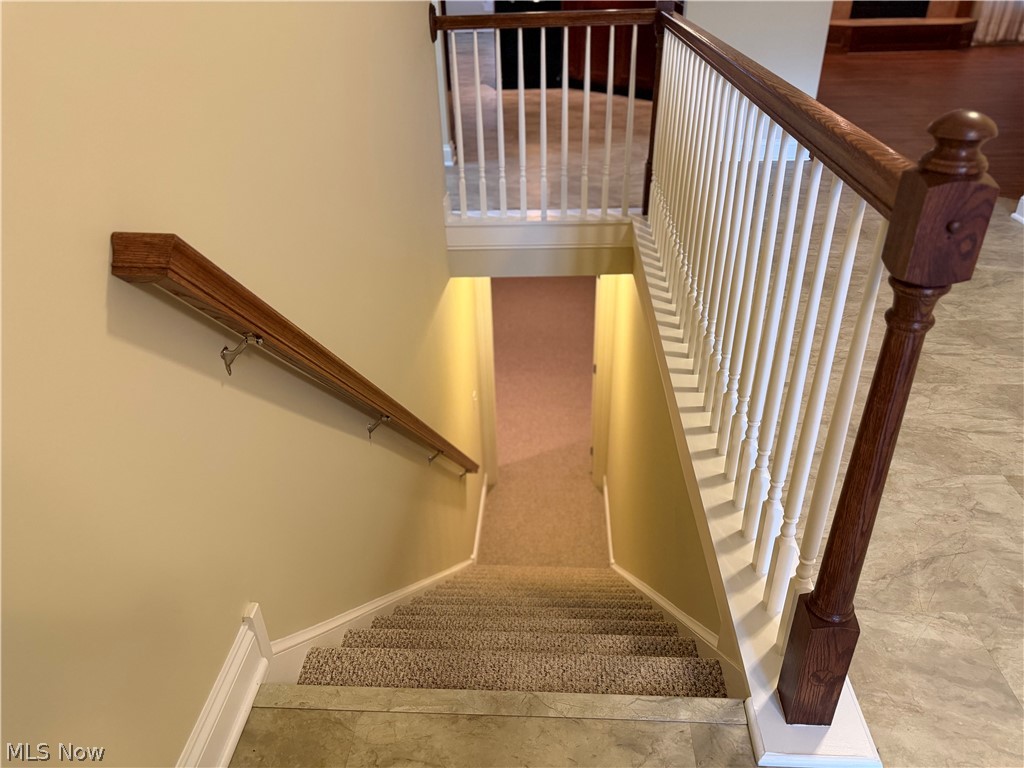 484 Water Pointe Lane Brunswick OH 44212