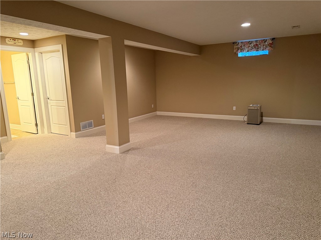 484 Water Pointe Lane Brunswick OH 44212