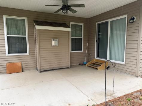484 Water Pointe Lane Brunswick OH 44212