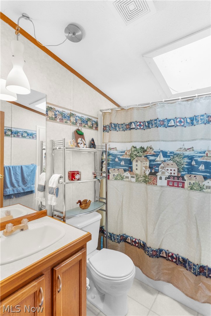 6886 Lindsley Avenue Andover OH 44003