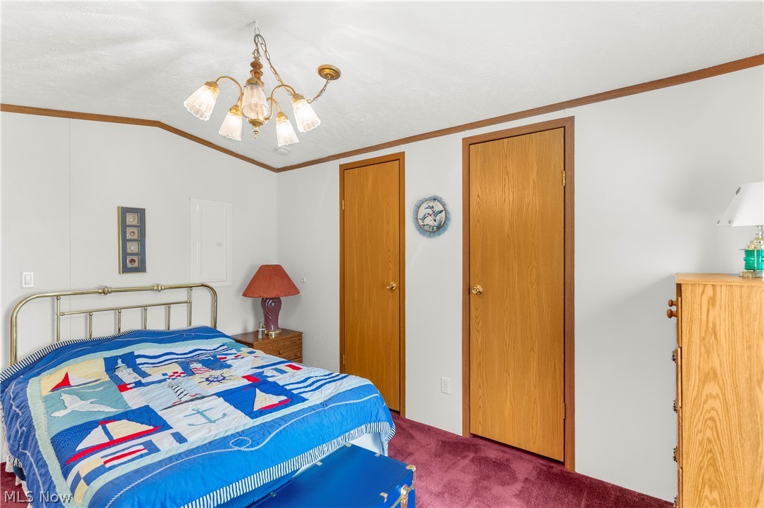 6886 Lindsley Avenue Andover OH 44003