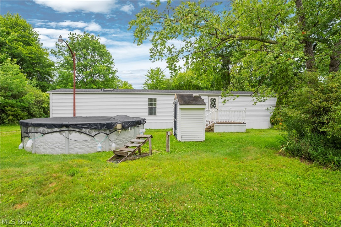 6886 Lindsley Avenue Andover OH 44003
