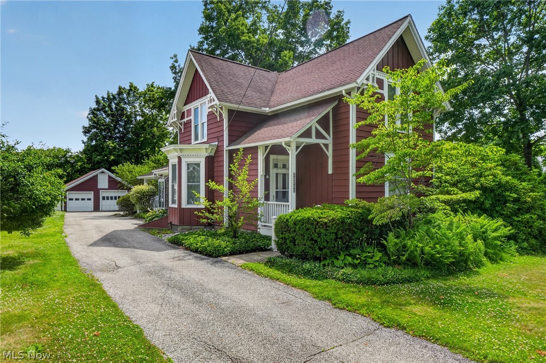 13721 Spring Street Burton OH 44021