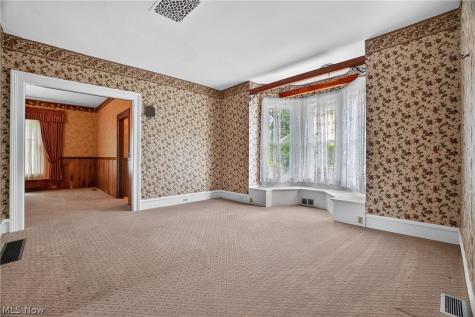 13721 Spring Street Burton OH 44021