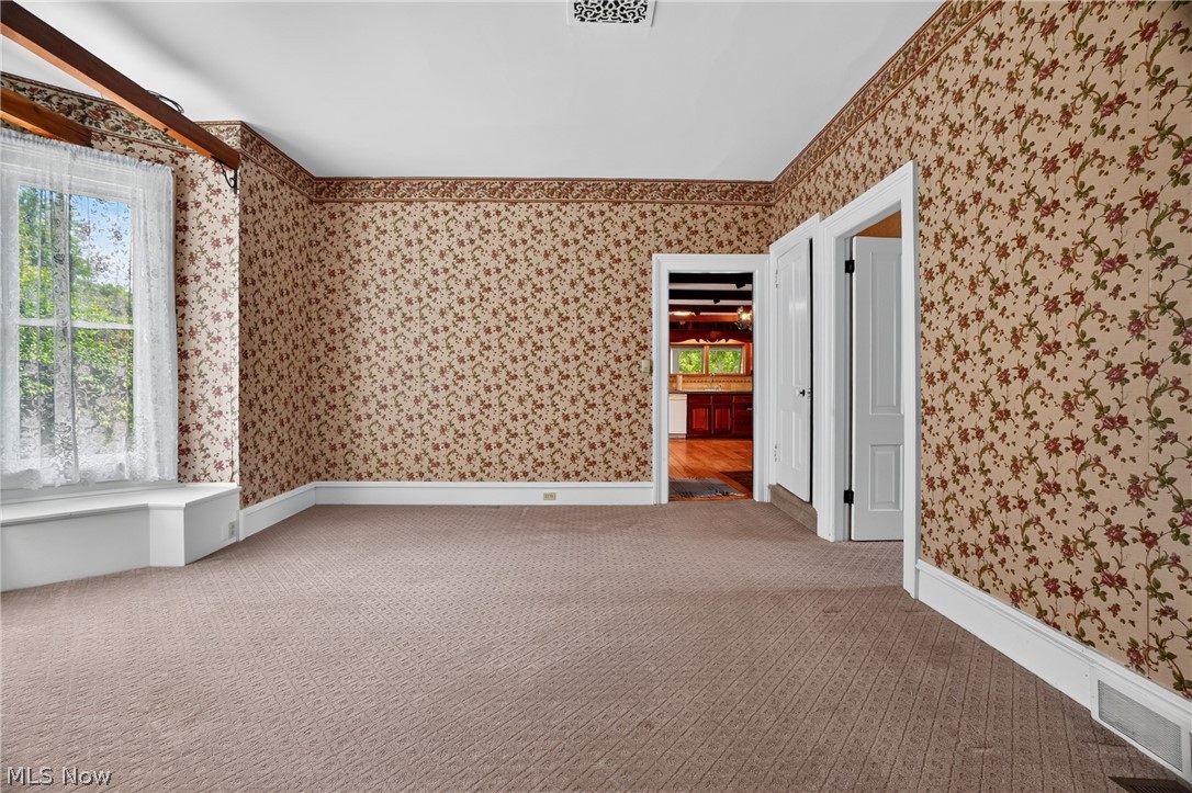 13721 Spring Street Burton OH 44021