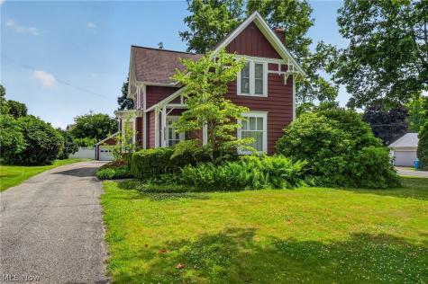 13721 Spring Street Burton OH 44021