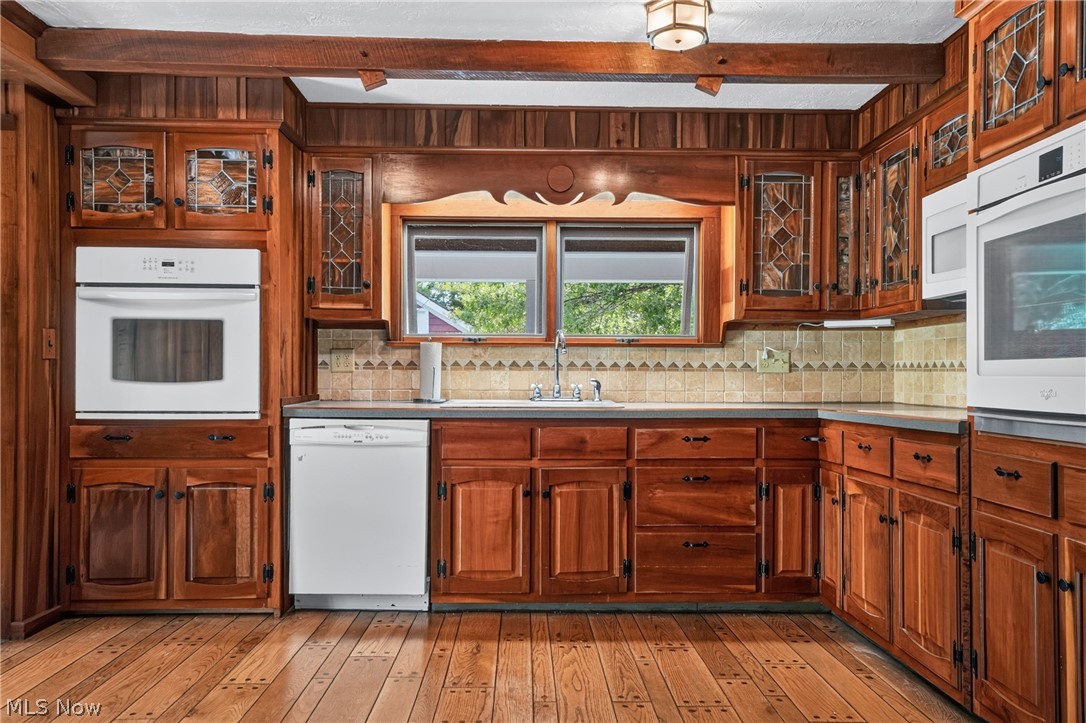 13721 Spring Street Burton OH 44021