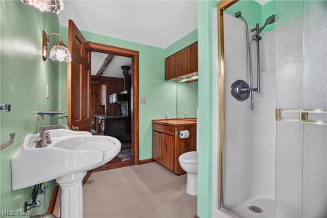 13721 Spring Street Burton OH 44021