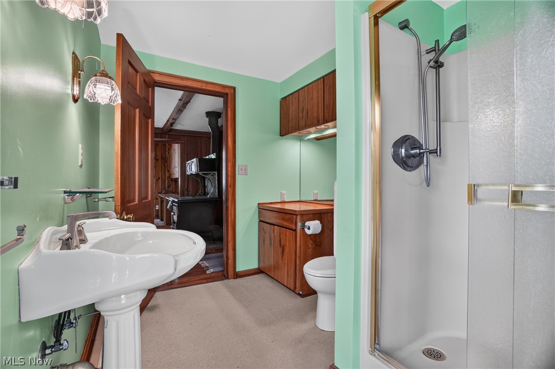 13721 Spring Street Burton OH 44021