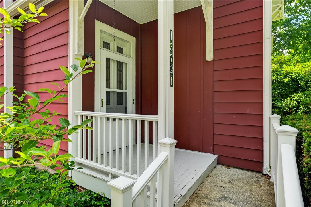 13721 Spring Street Burton OH 44021