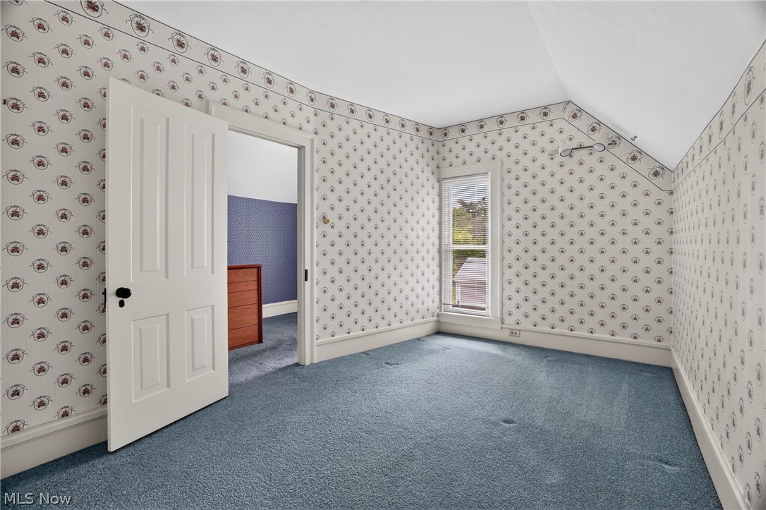 13721 Spring Street Burton OH 44021